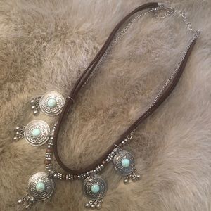 Layered turquoise necklace